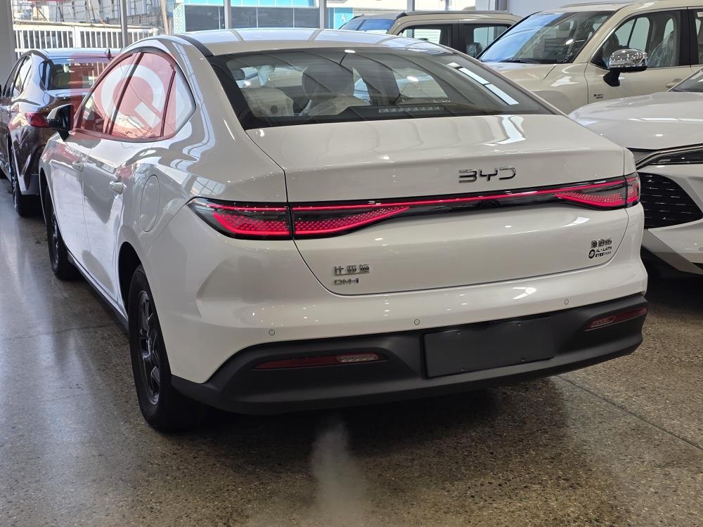 بي واي دي سيل 05 DM-i